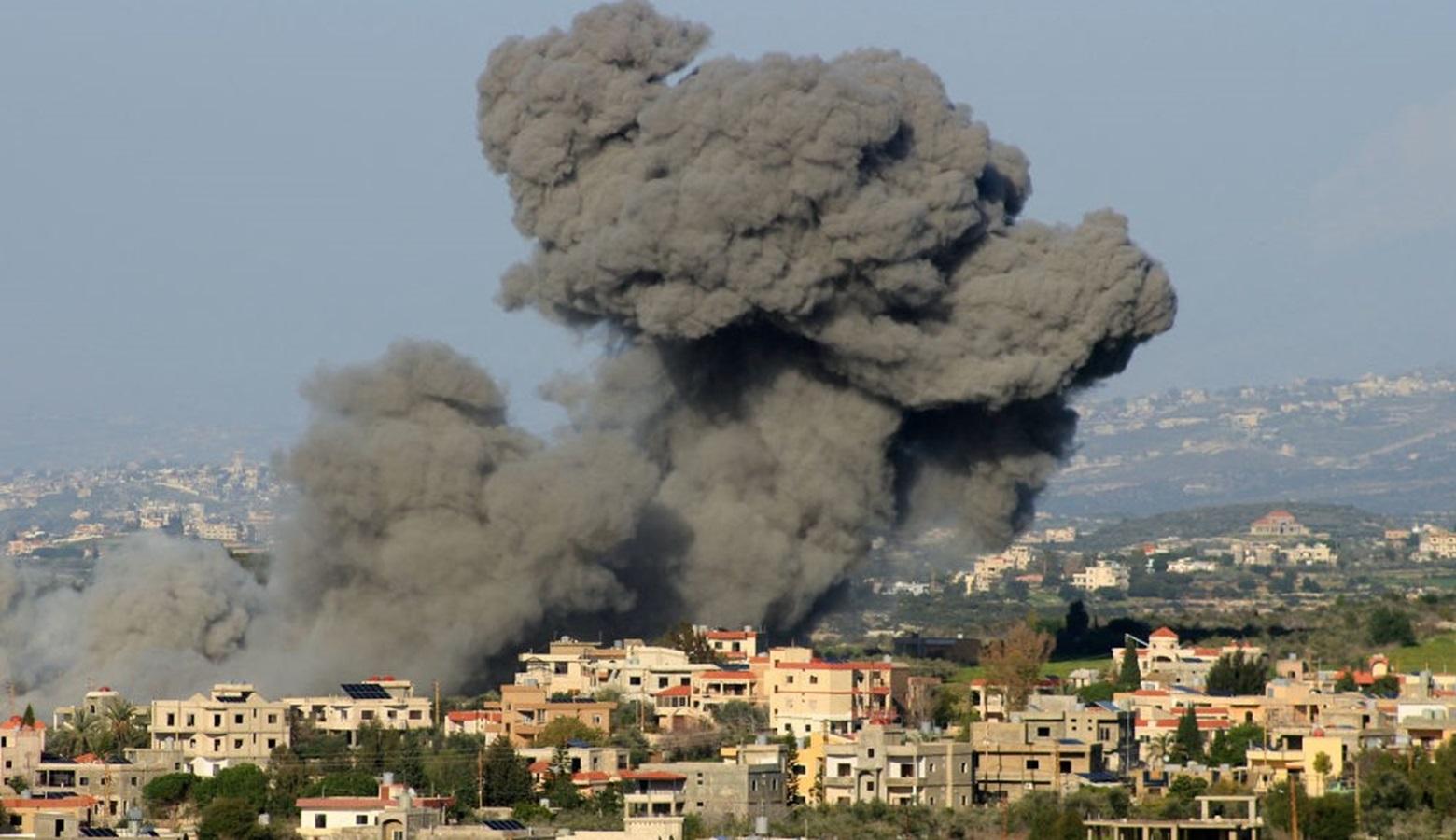 دخان تسبب به قصف إسرائيلي على بلدة حولا في جنوب لبنان  (نقلاً عن "المدن")
